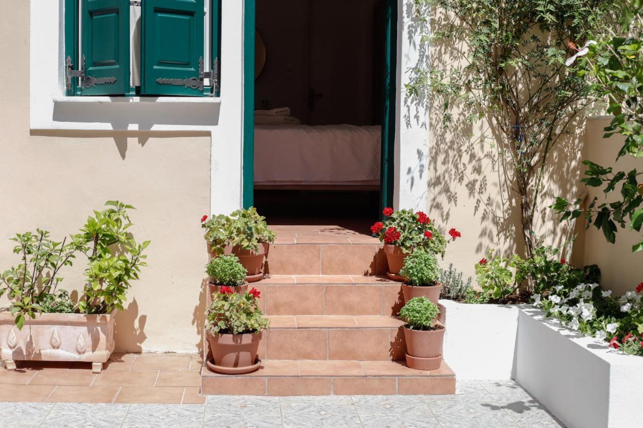 Hotel Twin House Spetses Esterno foto