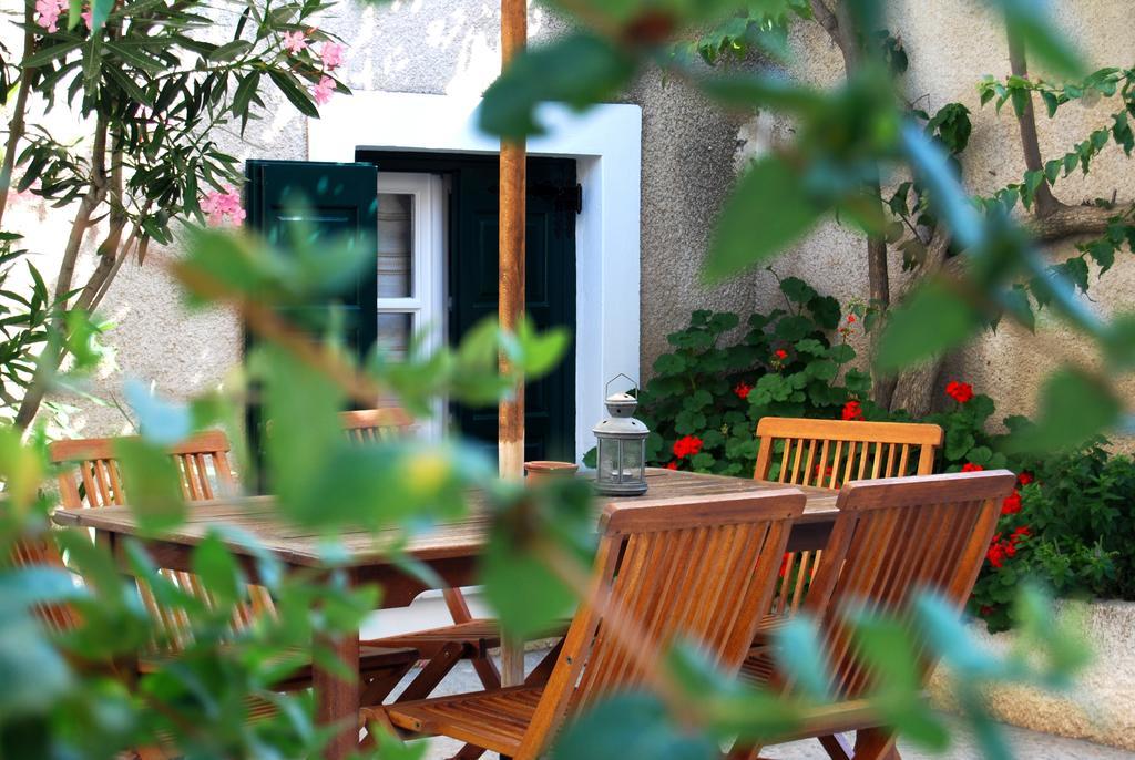 Hotel Twin House Spetses Esterno foto