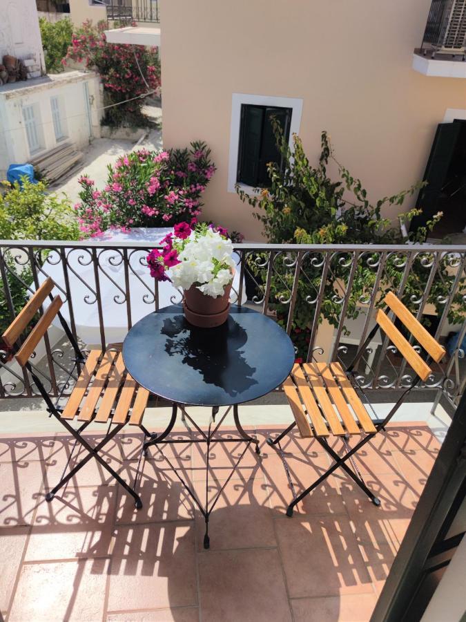 Hotel Twin House Spetses Esterno foto